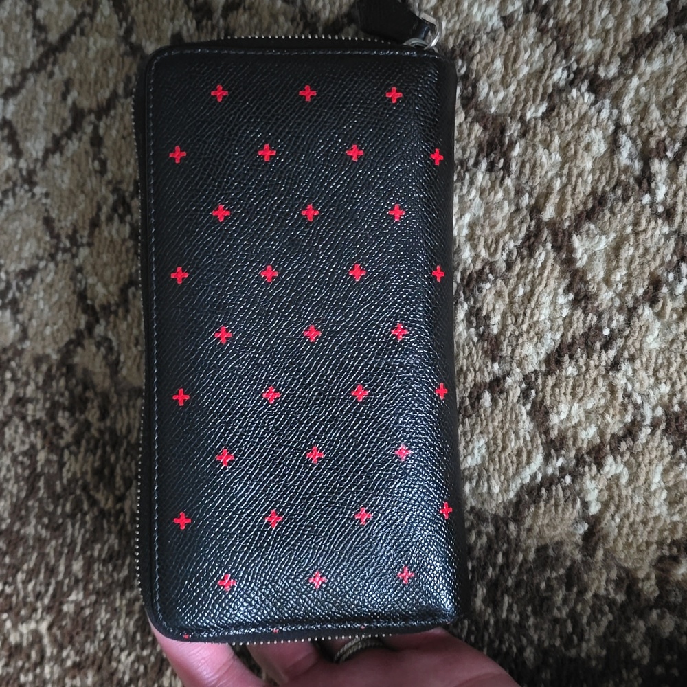 Authentic Givenchy Wallet - Picture 2 of 8